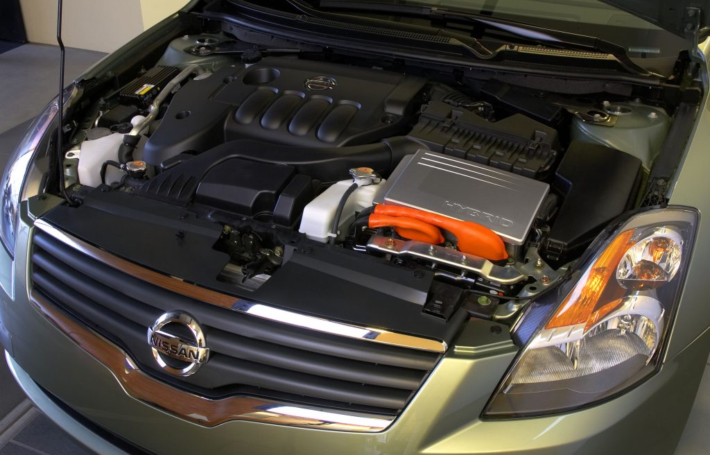 Nissan Altima Hybrid особенности
